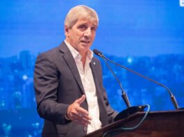 Caputo aseguró que la inflación de marzo será mayor a 3% y proyectó una desaceleración para abril