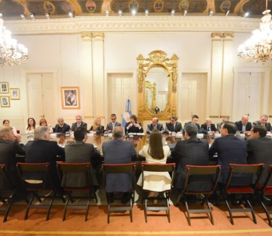 El Gobierno negocia un nuevo Consenso Fiscal con los gobernadores para bajar impuestos gobierno