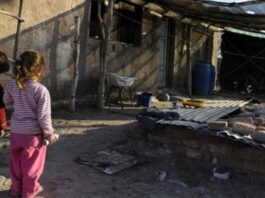 Una familia tipo necesita de casi $ 1.500.000 para no ser pobre en el país pobreza