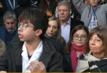 Tras la protesta, alumnos de la Escuela Normal acordaron con la ministra Montaldo