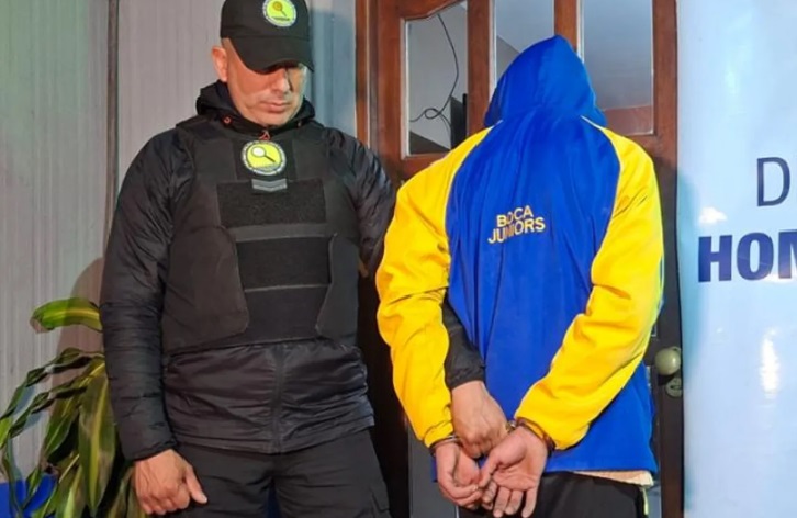 6692ebf5-7056-4eec-be15-5a90c0bdbd32 detenido