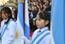 Actividades oficiales por el 210° Aniversario de la Independencia escuela