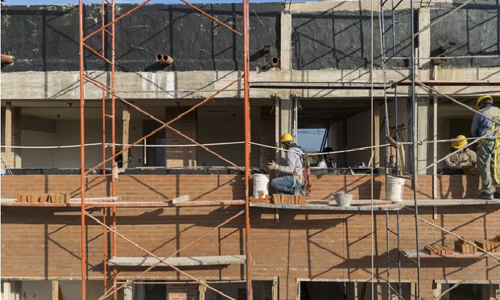 6692ebf5-7056-4eec-be15-5a90c0bdbd32 construccion