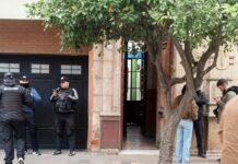 Encuentran a una mujer sin vida en una casa de calle Rondeau al 700 policia