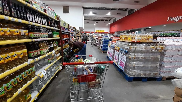 a85a2ab0-e921-4804-a454-7f5e162bc64e supermercado