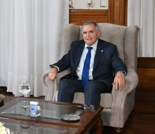 El gobernador se recupera tras la colocación de un stent en Buenos Aires jaldo