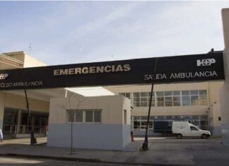 Dos chicas sin edad para conducir sufrieron serias lesiones al caer de una moto padilla