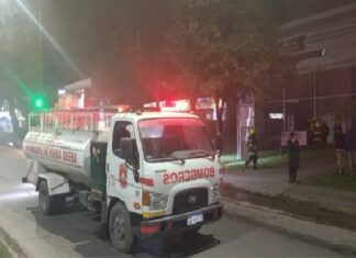 Bomberos sofocaron un incendio en un local de Av. Aconquija al 700 bomberos