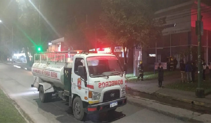a85a2ab0-e921-4804-a454-7f5e162bc64e bomberos