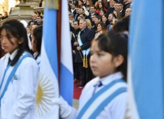 Jaldo presentó el programa oficial por el 210° Aniversario de la Independencia