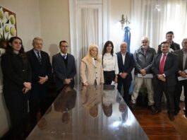 El Gobierno firmó un convenio para avanzar con el Acueducto de Vipos