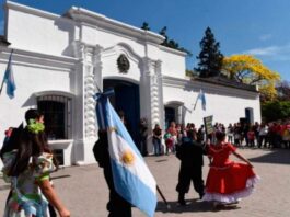 Por ley, San Miguel de Tucumán será la capital nacional todos los 9 de Julio casa histórica