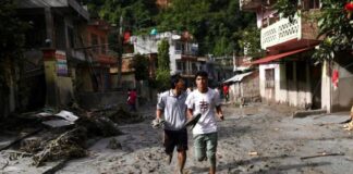 Suben a 353 los muertos en Nepal por los aludes que arrasaron pueblos nepal