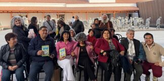 Exitosa presentación de “Dos docenas con yapa” de Nancy Olivera en la Feria del Libro de Jujuy