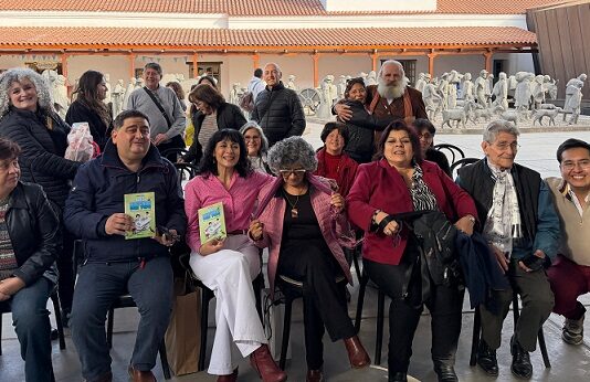 Exitosa presentación de “Dos docenas con yapa” de Nancy Olivera en la Feria del Libro de Jujuy