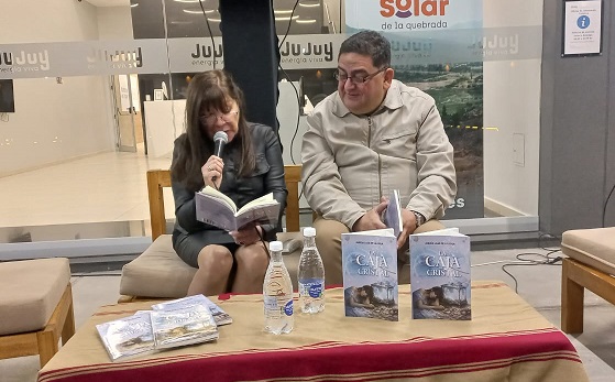 Feria del Libro de Jujuy Maruli chica