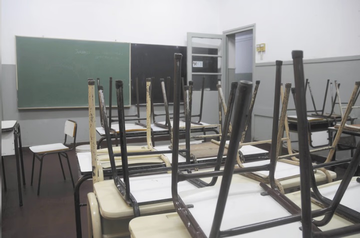 a85a2ab0-e921-4804-a454-7f5e162bc64e escuelas