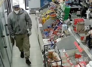 Quedó filmado cuando asaltaba un drugstore en Aguilares y luego intentó quitarse la vida robo