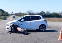Una mujer murió en un fuerte choque entre una moto y un auto en Leales choque
