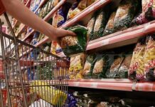 Las dos caras del consumo: crece el gasto privado, pero cae la venta de productos masivos
