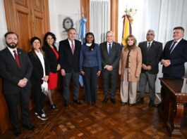 Tucumán y Ecuador avanzan en una agenda de cooperación productiva, turística y tecnológica