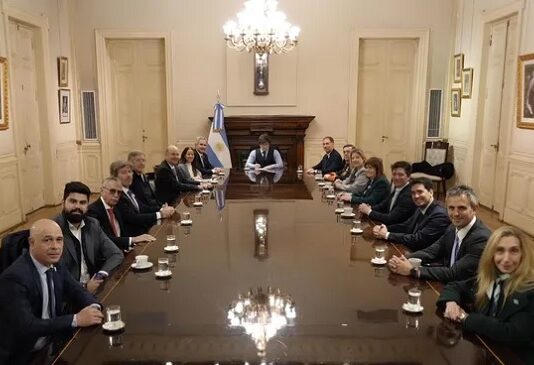 Javier Milei reunirá al Gabinete con la mira puesta en el Presupuesto 2027 y el Súper RIGI