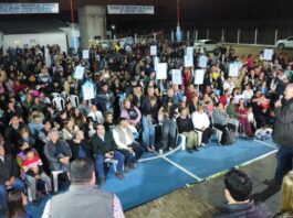 Jaldo inauguró un playón deportivo y obras de alumbrado en El Naranjito