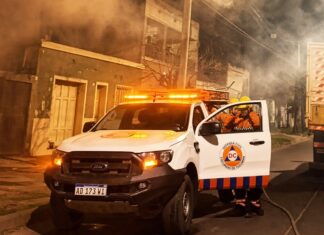 Un hombre murió al incendiarse su casa en calle Crisóstomo Alvarez al 1600 incendio