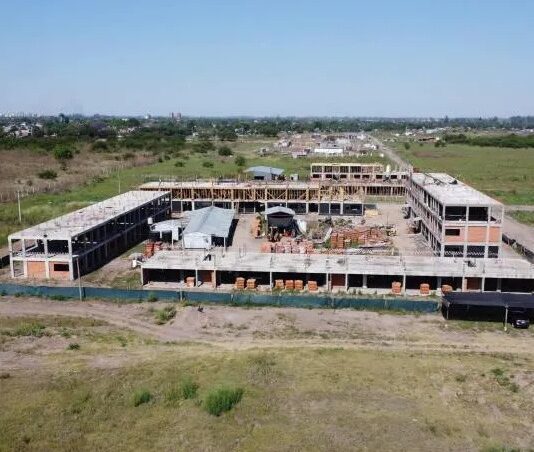Habilitan un crédito por hasta $ 100.000 millones para sostener la obra pública en Tucumán obras