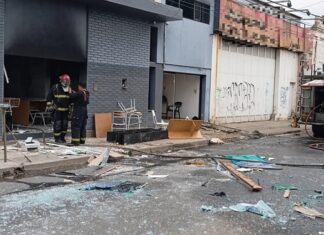Tres tucumanos incendiaron un local en pleno microcentro de Catamarca incendio