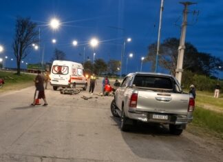 Un motociclista murió tras chocar contra una Hilux en la Rotonda de Los Ralos choque
