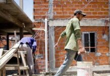 El empleo formal privado cayó por 14º mes consecutivo: se perdieron más de 12.500 puestos