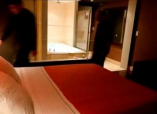 Su novio la buscaba con desesperación, pero ella estaba en un motel con un hombre hotel