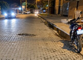 Un niña de 6 años fue embestida por una moto que era manejada por una mujer choque