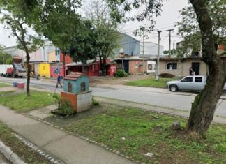 Con un machete atacó a una familia en la esquina de Rondeau y Adolfo de la Vega ataque
