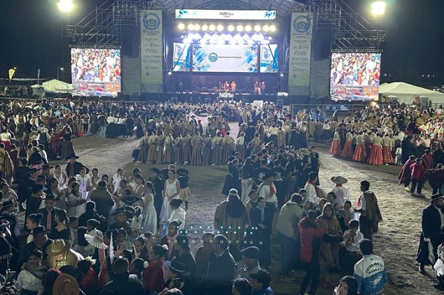 lUQYuJ-yX_720x0__1 festival