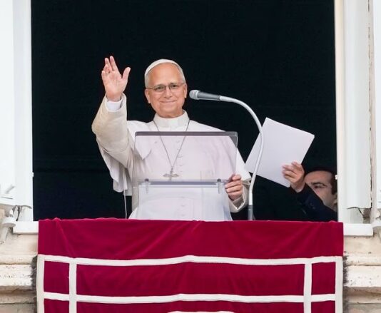 El Papa dio su primer ángelus tras la operación: “Gracias a los que rezaron por mí” papa
