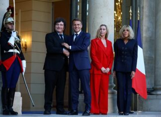 Javier Milei se reunió con Emmanuel Macron en el Palacio Elíseo