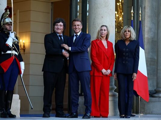 Javier Milei se reunió con Emmanuel Macron en el Palacio Elíseo